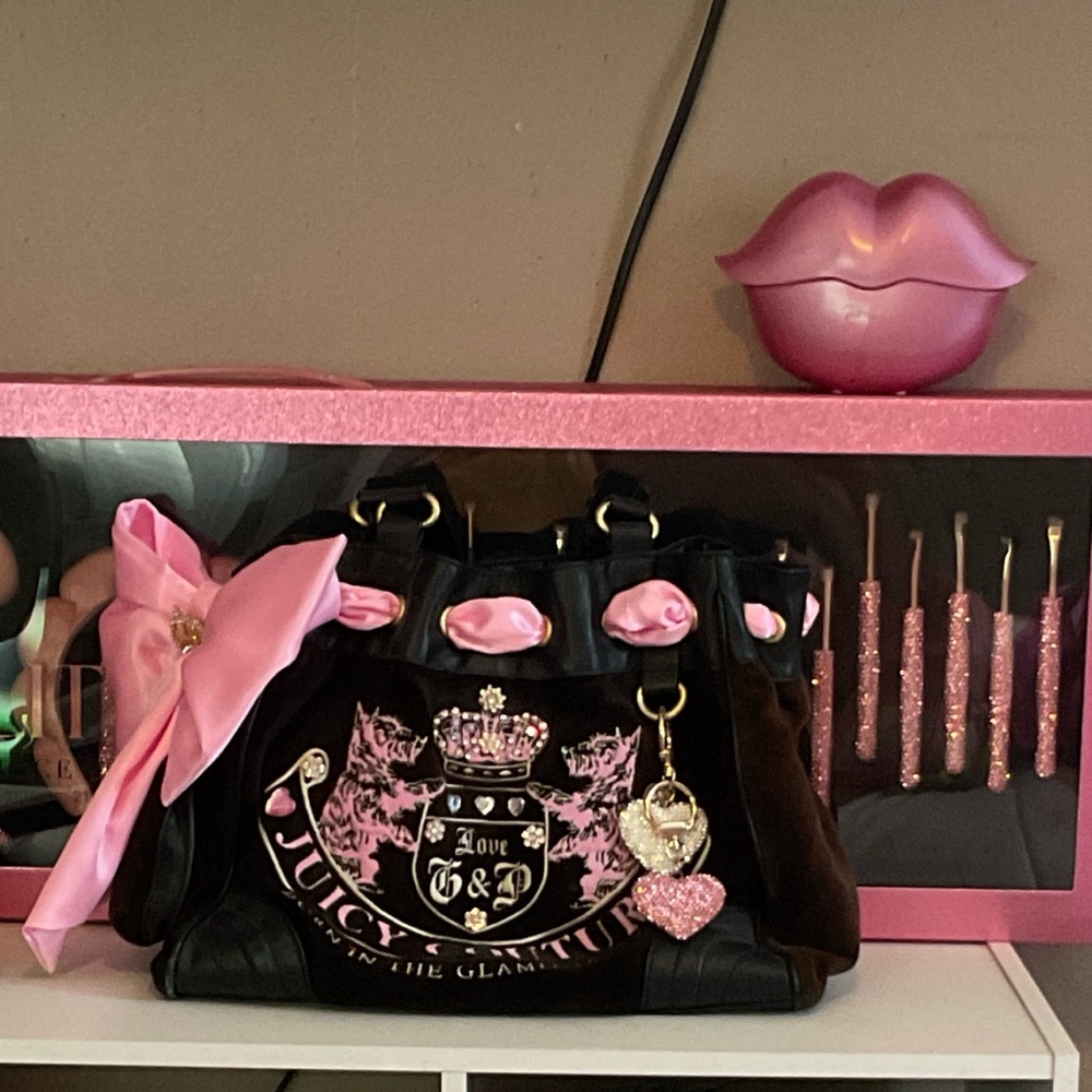 Juicy Couture Black and Pink Glam Shoulder Bag